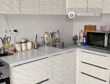 1-комнатная квартира, этаж 5 из 10, 50 м²