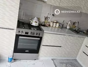 1-комнатная квартира, этаж 5 из 10, 50 м²