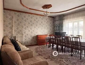 8-комнатный дом, 200 м²