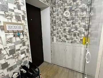 2-комнатная квартира, этаж 8 из 9, 54 м²