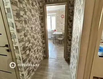 2-комнатная квартира, этаж 8 из 9, 54 м²