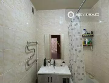2-комнатная квартира, этаж 4 из 6, 66 м²