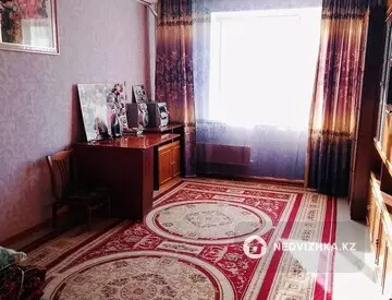 2-комнатная квартира, этаж 4 из 5, 52 м²