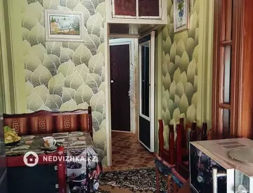 2-комнатная квартира, этаж 4 из 5, 52 м²