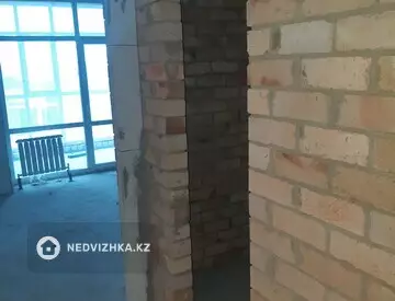 1-комнатная квартира, этаж 3 из 9, 47 м²