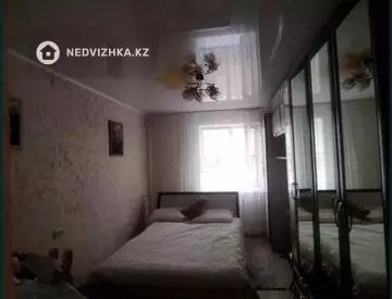 3-комнатная квартира, этаж 1 из 5, 64 м²