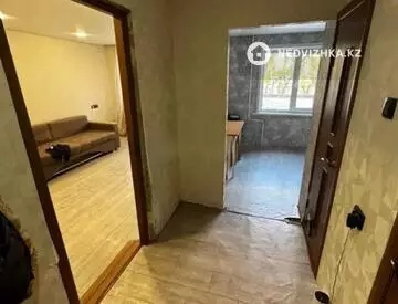 1-комнатная квартира, этаж 2 из 9, 39 м²