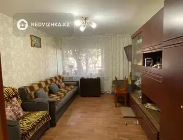 2-комнатная квартира, этаж 1 из 5, 37 м²