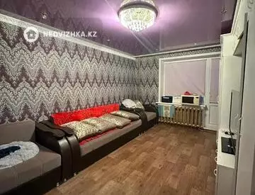 2-комнатная квартира, этаж 1 из 10, 52 м²
