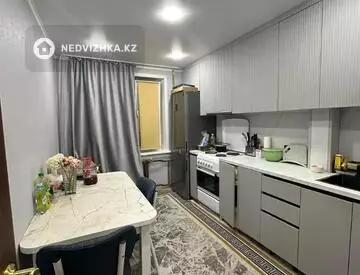 2-комнатная квартира, этаж 1 из 10, 52 м²