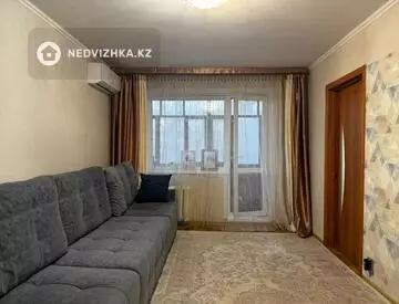 4-комнатная квартира, этаж 3 из 5, 62 м²