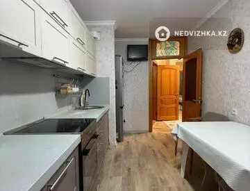 5-комнатная квартира, этаж 1 из 10, 99 м²