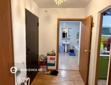1-комнатная квартира, этаж 1 из 9, 42 м²