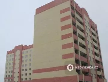 1-комнатная квартира, этаж 1 из 9, 42 м²