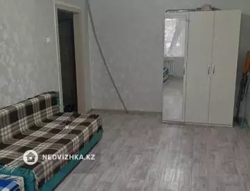 1-комнатная квартира, этаж 3 из 5, 29 м²