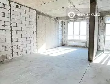 1-комнатная квартира, этаж 4 из 9, 50 м²