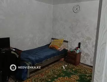 1-комнатная квартира, этаж 3 из 5, 32 м²