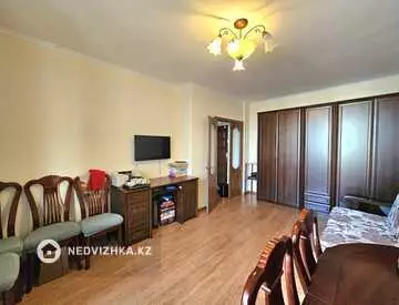 1-комнатная квартира, этаж 3 из 5, 41 м²