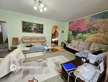 6-комнатный дом, 5 соток, 200 м²