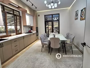 4-комнатный дом, 4 соток, 180 м²