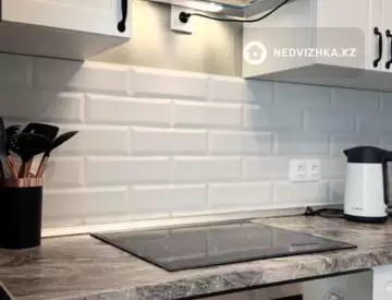 2-комнатная квартира, этаж 8 из 8, 58 м², посуточно