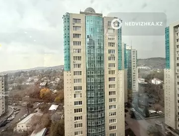 3-комнатная квартира, этаж 6 из 20, 150 м², на длительный срок