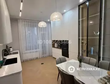 4-комнатная квартира, этаж 5 из 18, 120 м²