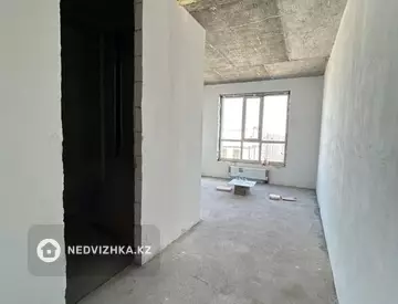 4-комнатная квартира, этаж 7 из 14, 124 м²