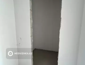 4-комнатная квартира, этаж 7 из 14, 124 м²