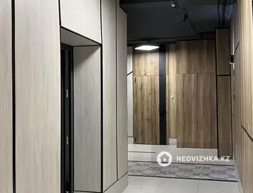 3-комнатная квартира, этаж 2 из 9, 87 м²
