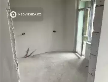 1-комнатная квартира, этаж 4 из 14, 34 м²