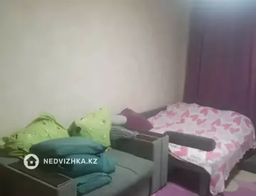 1-комнатная квартира, этаж 11 из 12, 38 м²