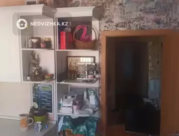 1-комнатная квартира, этаж 11 из 12, 38 м²