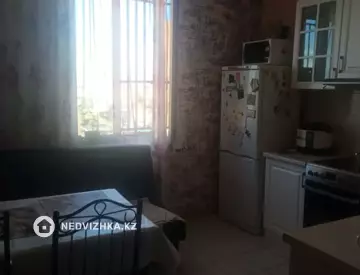 1-комнатная квартира, этаж 11 из 12, 38 м²