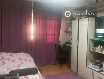 1-комнатная квартира, этаж 11 из 12, 38 м²