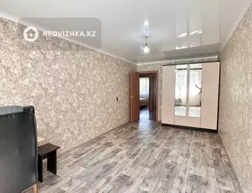2-комнатная квартира, этаж 4 из 5, 52 м²