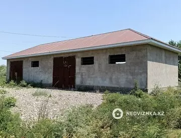 2-комнатный дом, 300 соток, 200 м²