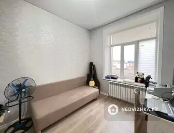 3-комнатная квартира, этаж 3 из 7, 50 м²