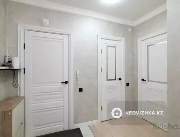 2-комнатная квартира, этаж 8 из 14, 60 м², на длительный срок