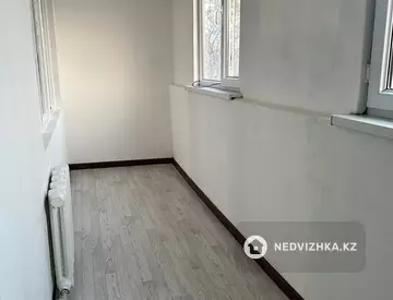 2-комнатная квартира, этаж 4 из 5, 48 м²
