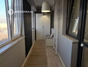 4-комнатная квартира, этаж 8 из 12, 108 м²