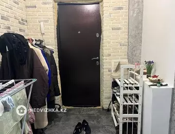 3-комнатная квартира, этаж 8 из 9, 104 м²