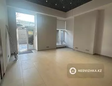 Офисное помещение, этаж 1 из 2, в жилом доме, 97 м², на длительный срок