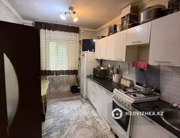2-комнатная квартира, этаж 2 из 2, 48 м²