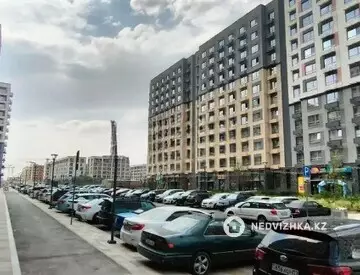 4-комнатная квартира, этаж 3 из 12, 93 м²
