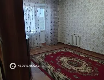 3-комнатная квартира, этаж 4 из 5, 68 м², на длительный срок