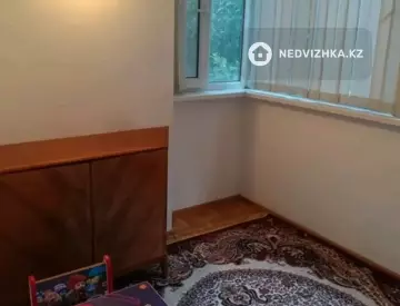 4-комнатная квартира, этаж 2 из 5, 86 м²