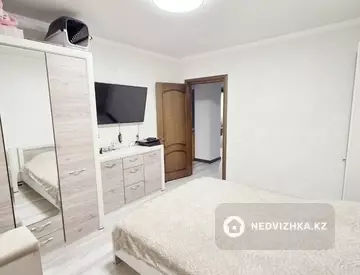 3-комнатная квартира, этаж 9 из 9, 76 м²