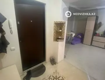 1-комнатная квартира, этаж 4 из 5, 42 м²