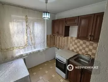 1-комнатная квартира, этаж 2 из 4, 33 м²